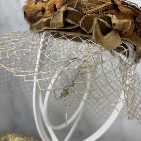 Vintage 50s Fascinator Hat Cap Pheasant Feather Netting Veil Brown Elegant Bow - Picture 7 of 16